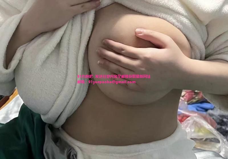 风骚巨乳少妇