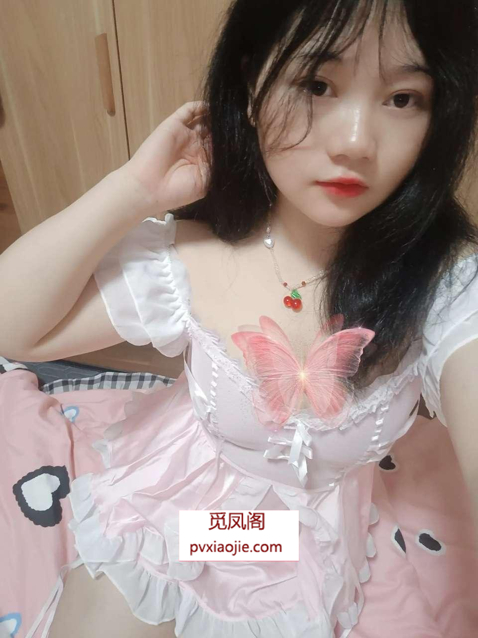 再约潮喷粉嫩小妹